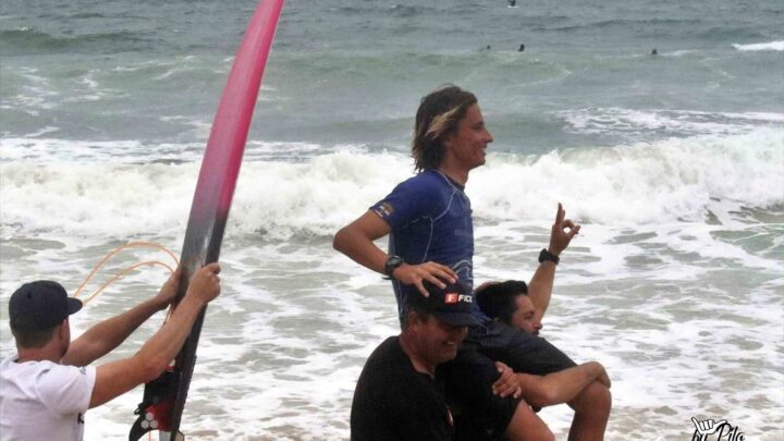 Atleta timboense vence terceira etapa do Itajaí Surf Open na categoria Junior