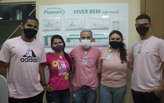 Plasvale facilita acesso a exames e incentiva colaboradoras a se cuidarem no Outubro Rosa