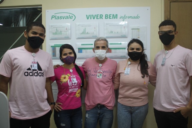 Plasvale facilita acesso a exames e incentiva colaboradoras a se cuidarem no Outubro Rosa