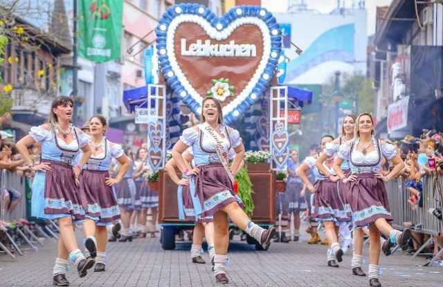 Neumarkt e Norte Shopping trazem programação especial em outubro para relembrar o clima da Oktoberfest