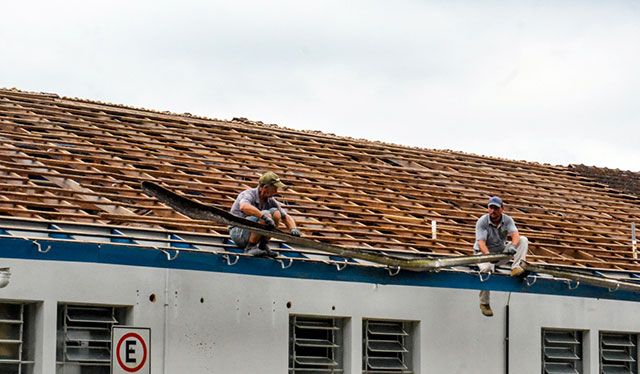 Prefeitura de Ascurra | Iniciada a obra da Troca do telhado do ESF Dr. Armando Zonta