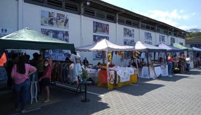 Fundação Indaialense de Cultura promove 2ª Feira de Rua Flor&Ser neste domingo (7)