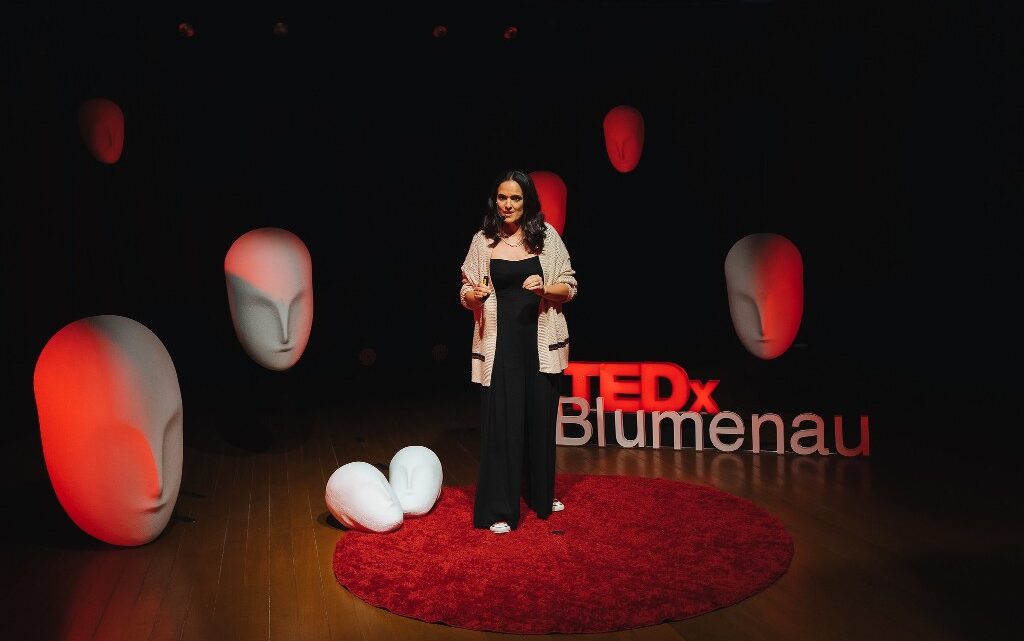 Vídeos do TEDxBlumenau estão disponíveis nos canais oficiais da plataforma global