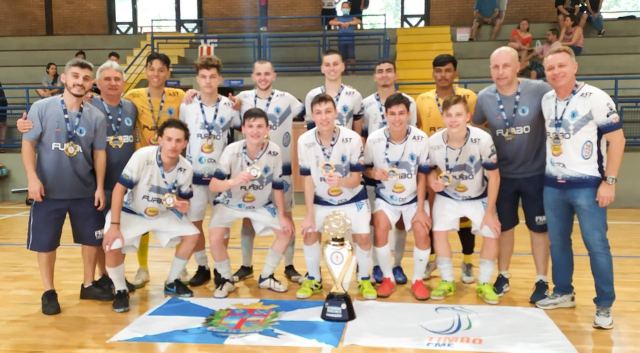 Equipe de Futsal Masculina Sub 17 de Timbó conquista título do Campeonato Catarinense