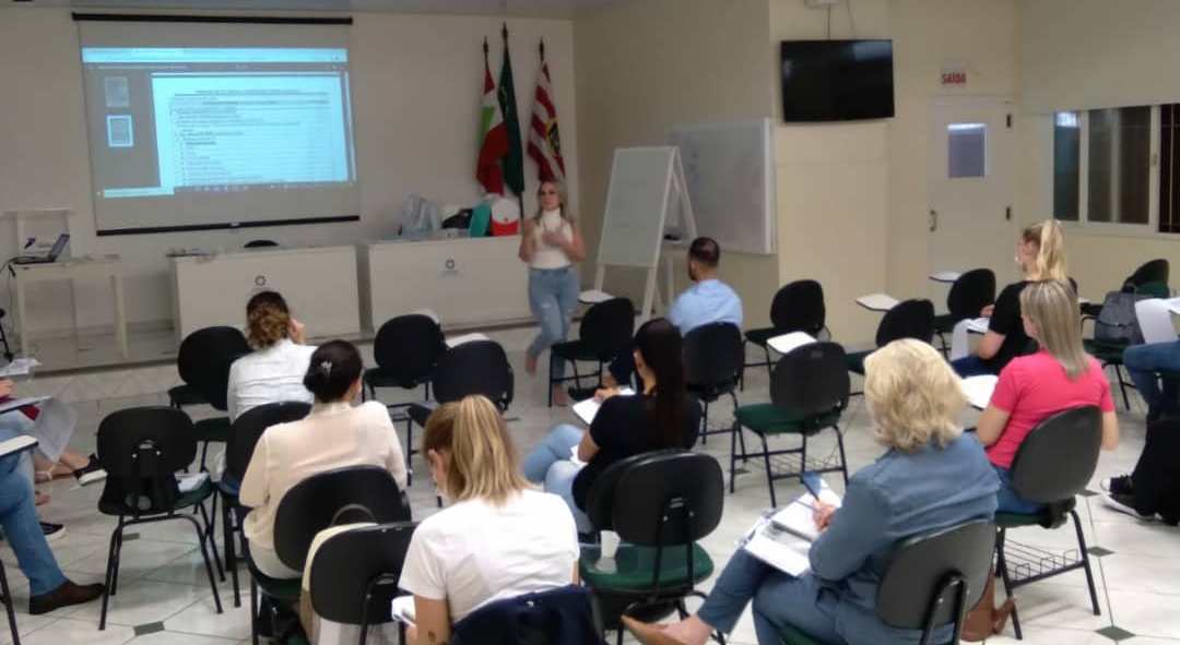 Profissionais do Hospital Beatriz Ramos participam de curso de capacitação