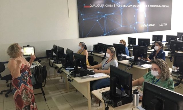 SENAI Vale do Itajaí promove capacitação de docentes em parceria com Lectra Brasil