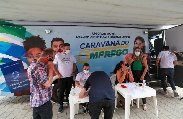 Florianópolis recebe Caravana do Emprego nesta quarta-feira