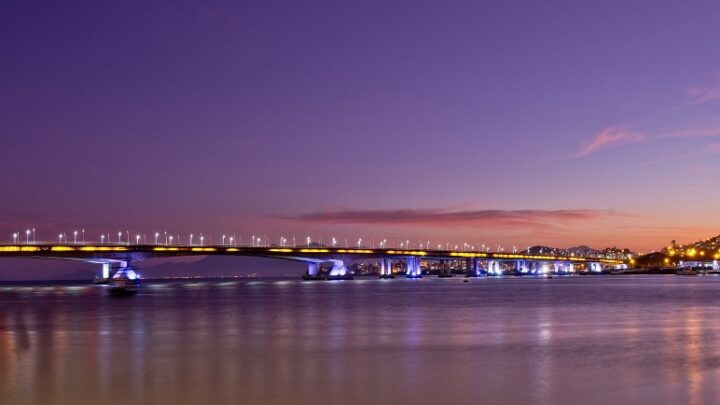 Quantum restabelece iluminação da ponte Pedro Ivo Campos