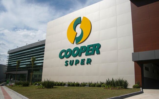 Rede Cooper evolui gestão orçamentária com software desenvolvido pela blumenauense Handit