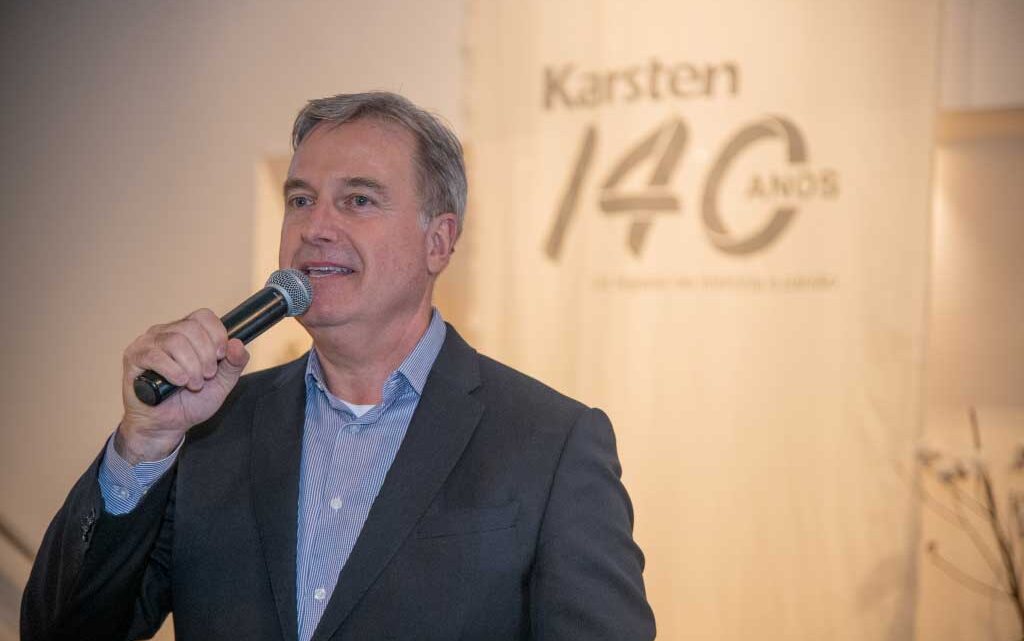 Karsten celebra seu legado de 140 com showroom em São Paulo