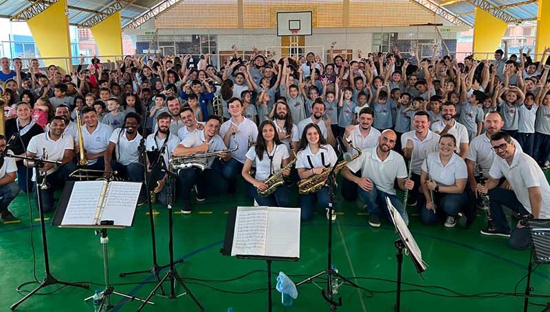 Cerca de 3 mil crianças de escolas do Vale do Itajaí prestigiam projeto de Concertos Didáticos da Banda Municipal de Blumenau