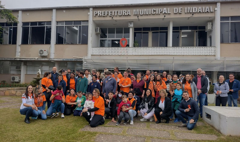 Solenidade na Praça e Caminhada marcam abertura oficial do Agosto Laranja em Indaial