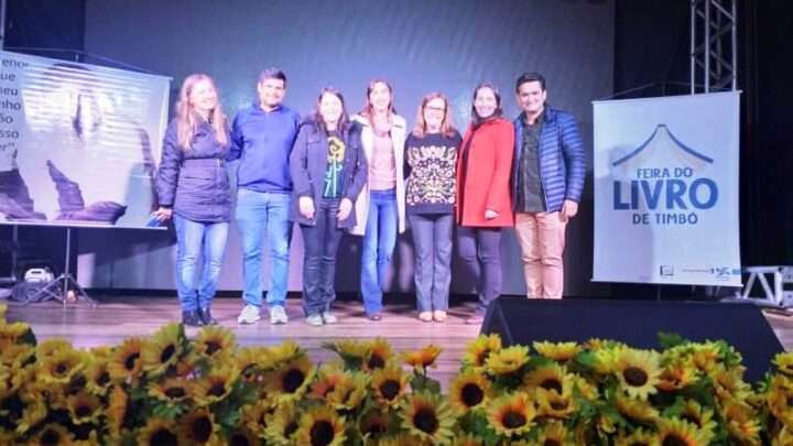 UNIASSELVI participa da 16ª Feira do Livro de Timbó