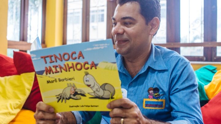 Escolas da região serrana recebem projeto com acervo de livros para atividades culturais