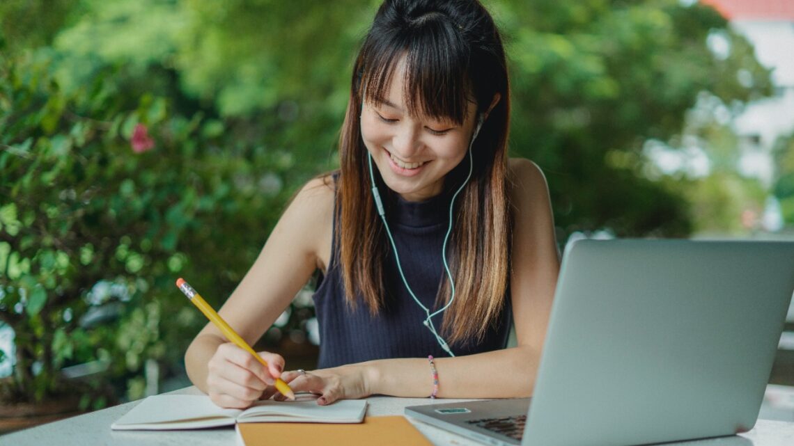 Enem 2022: Anhanguera e Amazon Music oferecem assinatura de streaming gratuita para alunos de Santa Catarina que fizerem a prova