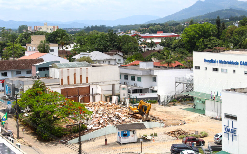 Obras de ampliação das instalações e do serviço de hemodiálise em Timbó