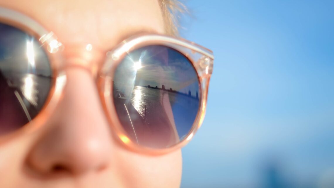 Redobre os cuidados com a saúde dos olhos no verão