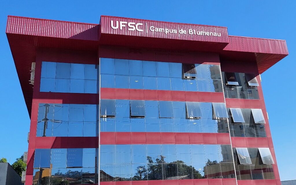 Últimos dias para inscrição nos mestrados gratuitos da UFSC Blumenau