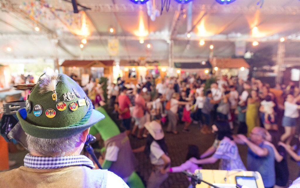 Páscoa em Pomerode (SC) tem apresentações culturais gratuitas a partir dessa semana