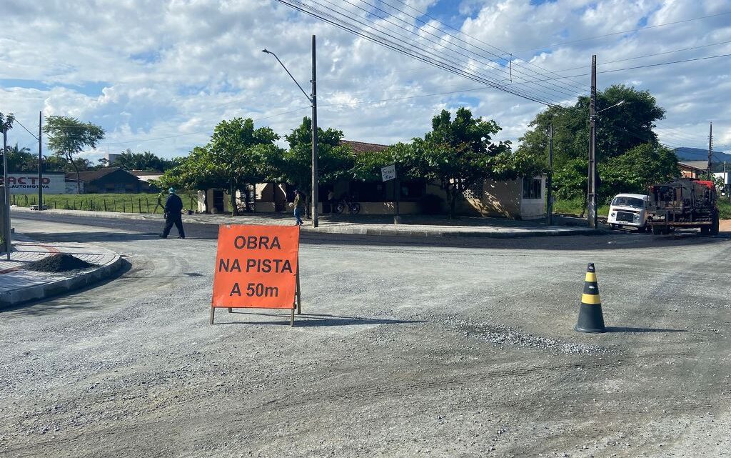 Timbó – Trânsito da Rua Brasília é fechado para obras de pavimentação