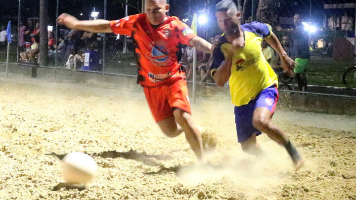 Finais do Municipal de Futebol de Areia de Timbó acontecem nesta sexta-feira