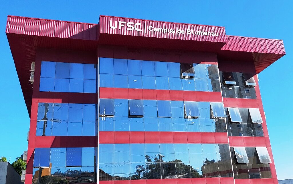 Audiência pública na Câmara de Vereadores vai discutir oferta de novos cursos na UFSC Blumenau