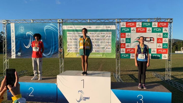 Estadual de Atletismo reúne cerca de 700 atletas no Complexo Esportivo de Timbó