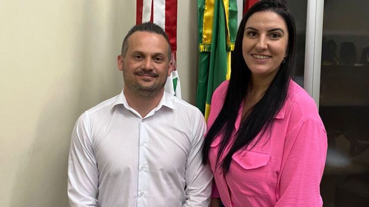 Vereadores Ana Paula Reiter e Farm Elton Possamai fazem indicação para sessões da Câmara nos bairros de Indaial