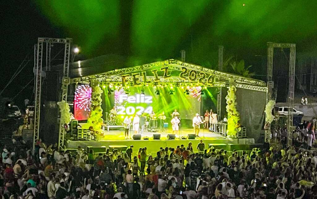 Festa da Virada reúne milhares de pessoas no Parque Central de Timbó