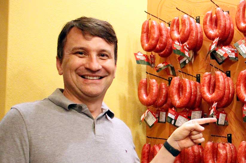 Linguiça Blumenau só poderá ser produzida em 16 municípios de SC