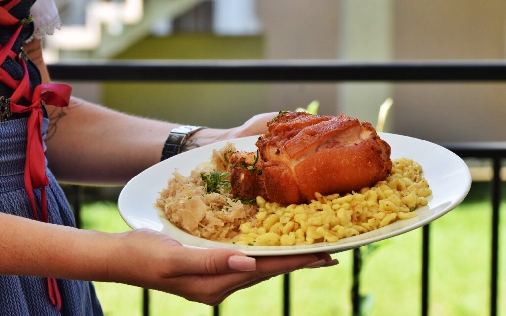 Na penúltima etapa, projeto de gastronomia cultural visita a cidade mais alemã do Brasil