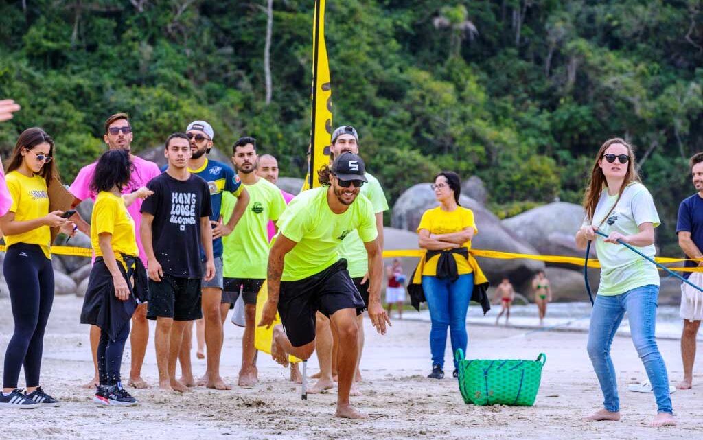 Ranchos de pesca de Bombinhas iniciam provas da oitava edição da gincana cultural do Saragaço