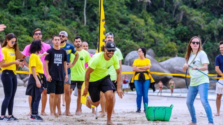 Ranchos de pesca de Bombinhas iniciam provas da oitava edição da gincana cultural do Saragaço