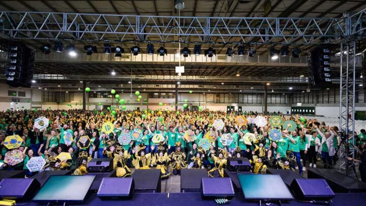 Rede Cooper celebra 80 anos com cerca de três mil colaboradores no Parque Vila Germânica, em Blumenau