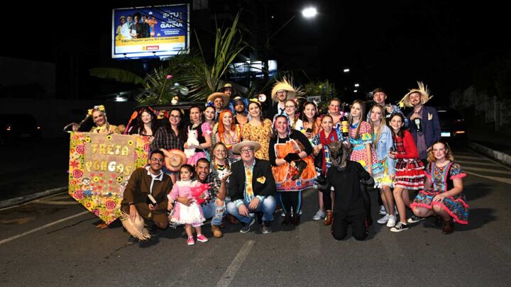 Baile Caipira de Indaial terá muita música, alegria e o tradicional desfile