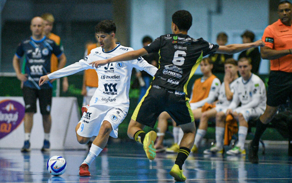 Após empate fora de casa com o Jaraguá, Associação Timbó Futsal tem sequência de partidas em Timbó