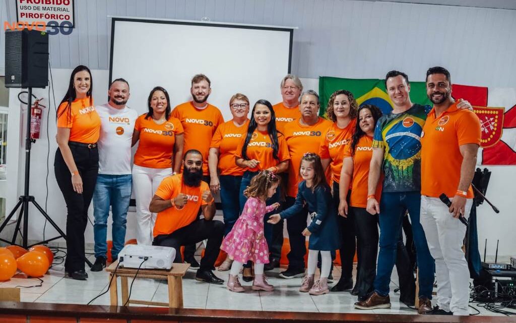 Mais de mil pessoas participam da Feijoada do Partido NOVO em Indaial neste sábado