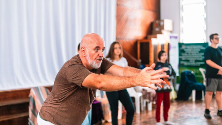 Oficinas de teatro “Construção de Personagem em Quatro Atos” chega a Timbó, em agosto e setembro