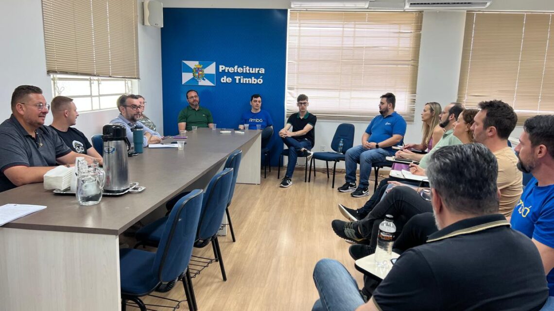 Reunião de Colegiado em Timbó alinha estratégias para a gestão municipal