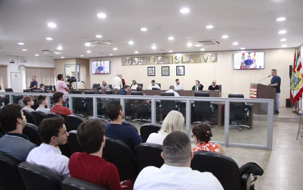 Vereadores aprovam contas da Prefeitura de Blumenau do exercício financeiro de 2023